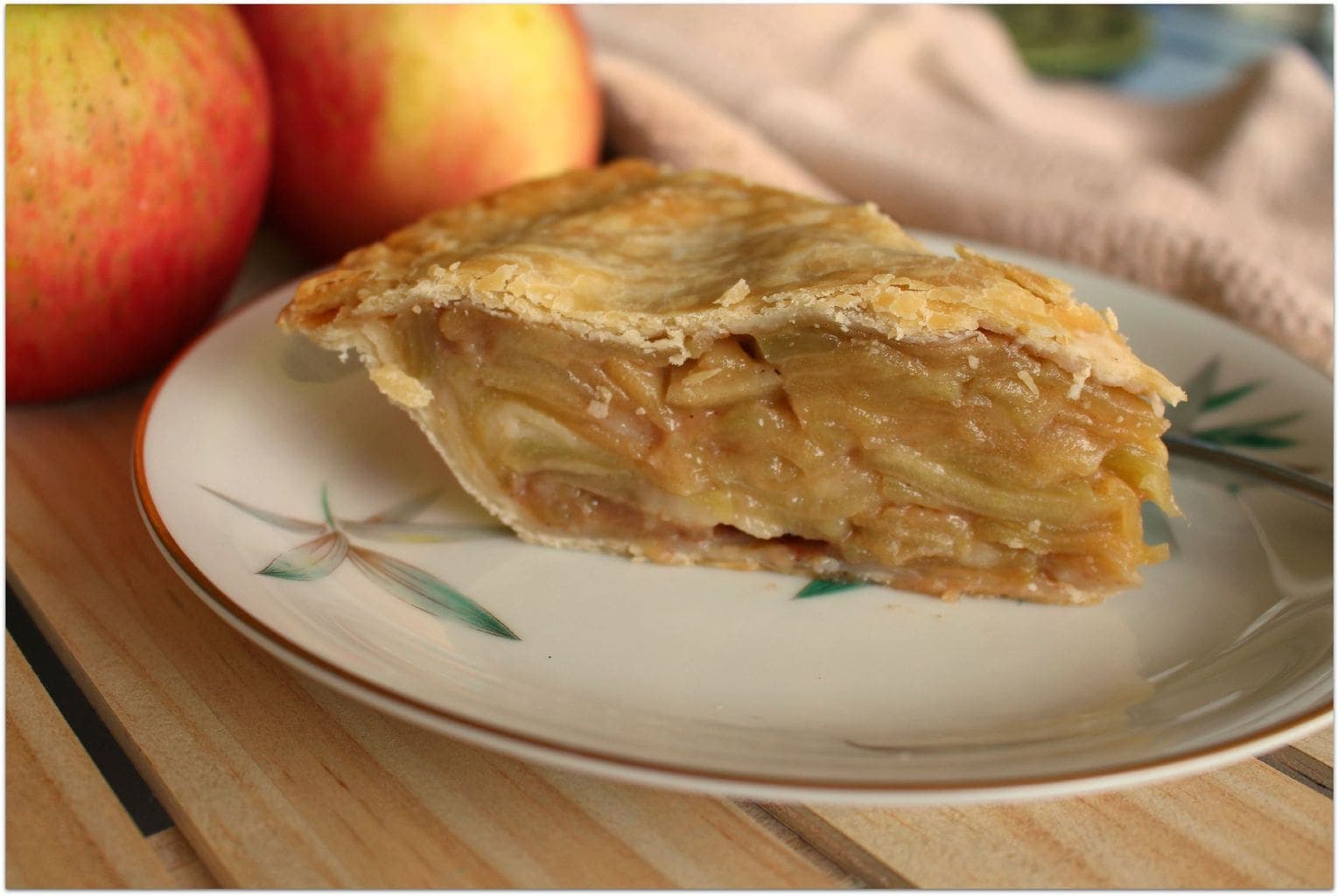 Delicious &amp; Easy Homemade Apple Pie Recipe - Food Fun &amp; Faraway Places