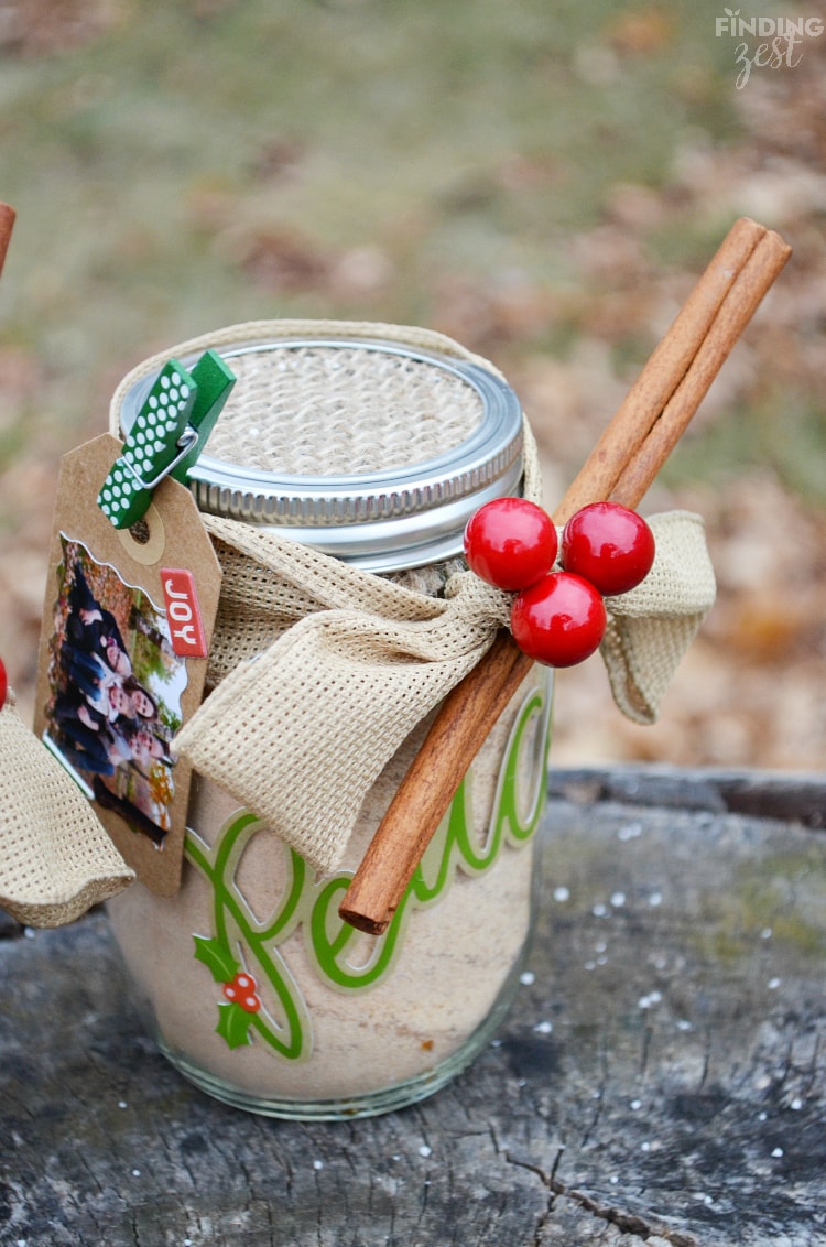 Mason jar do it yourself gift.