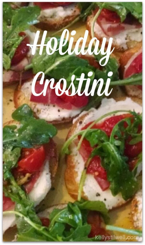 This holiday crostini recipe is perfect for Christmas with the colorful tomato and arugula ingredients! Appetizers are always a hit at holiday parties, and it’s wise to have a vegetarian option. This is so easy, you’ll be out of the kitchen in no time!