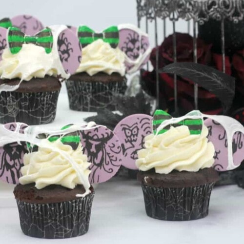 cupcakes decorated like the Haunted Mansion at Disneyland