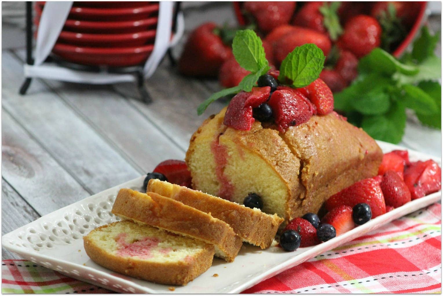 Sugar-Free Pound Cake with Berries