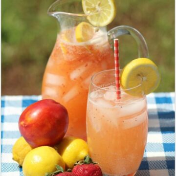 Looking for a refreshing Summer drink? This recipe for Strawberry Nectarine Lemonade is the bomb!