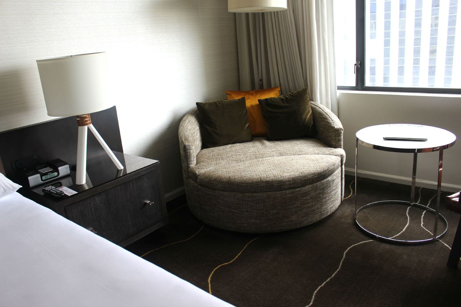 If you are looking for a fabulous hotel in Denver that is close to everything, check out the Denver Grand Hyatt! 