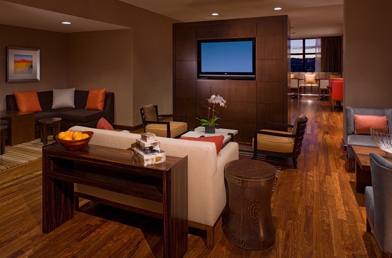 If you are looking for a fabulous hotel in Denver that is close to everything, check out the Denver Grand Hyatt! 
