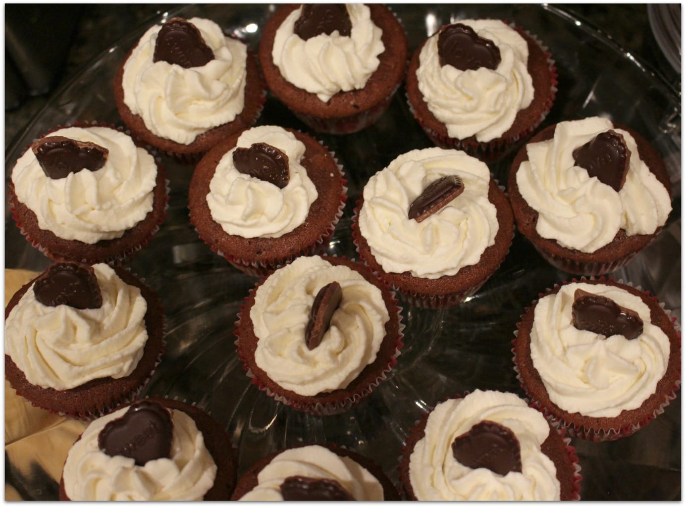 Who knew red wine and chocolate would be so spectacular in a cupcake? This easy recipe is perfect for your wine and chocolate tasting! When you're looking for a dessert for adults, this is the perfect choice. These cupcakes are so delicious!