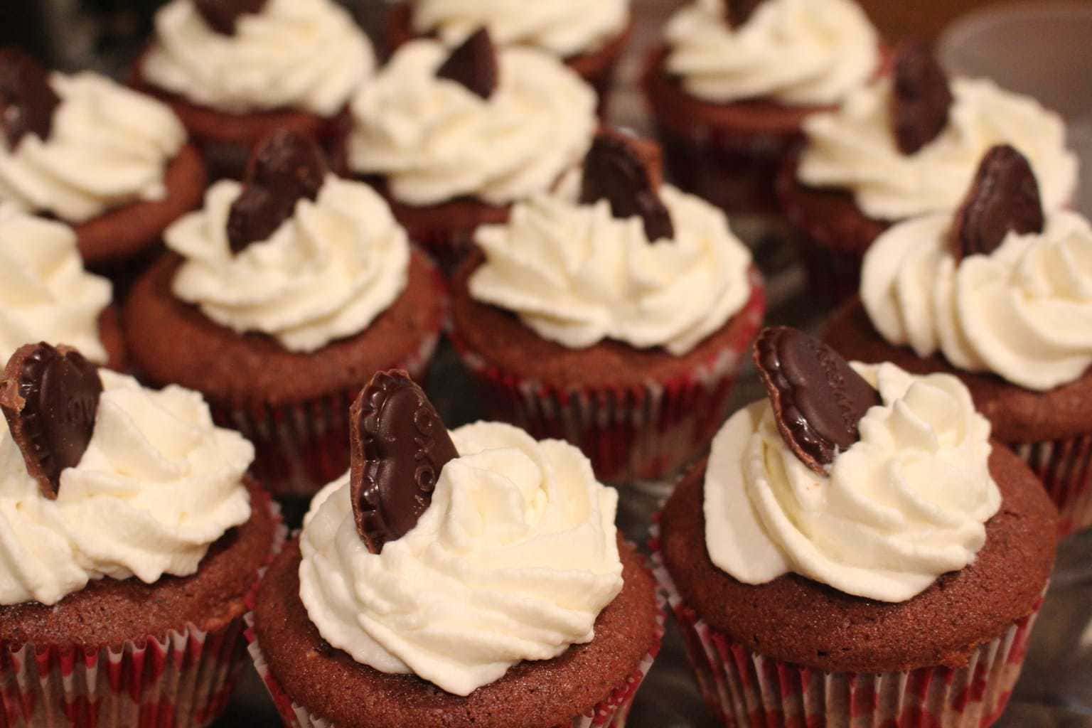 Who knew red wine and chocolate would be so spectacular in a cupcake? This easy recipe is perfect for your wine and chocolate tasting! When you're looking for a dessert for adults, this is the perfect choice. These cupcakes are so delicious!