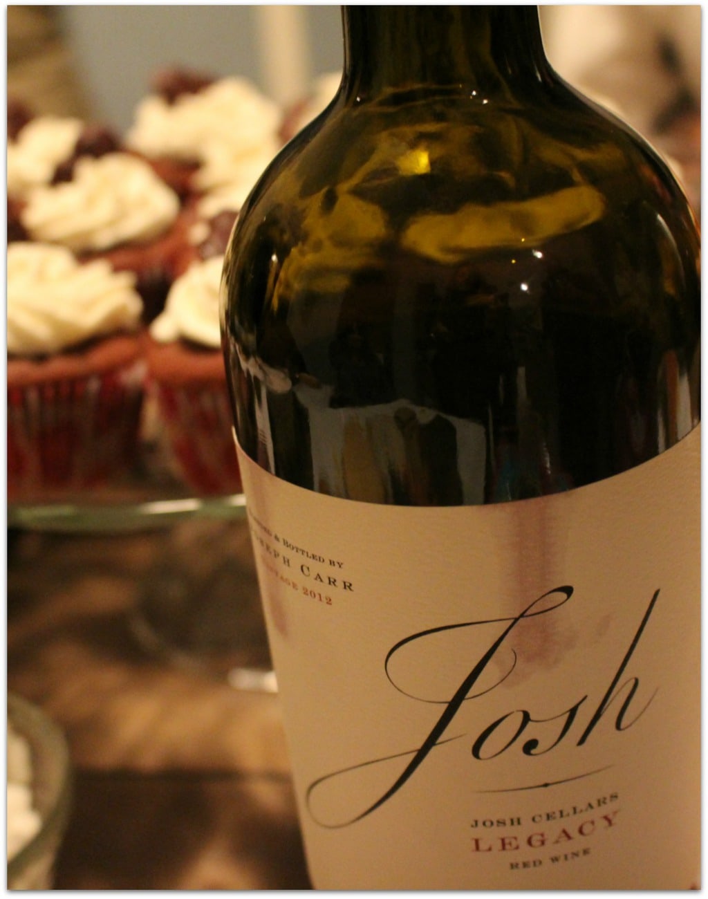 Who knew red wine and chocolate would be so spectacular in a cupcake? This easy recipe is perfect for your wine and chocolate tasting! When you're looking for a dessert for adults, this is the perfect choice. These cupcakes are so delicious!