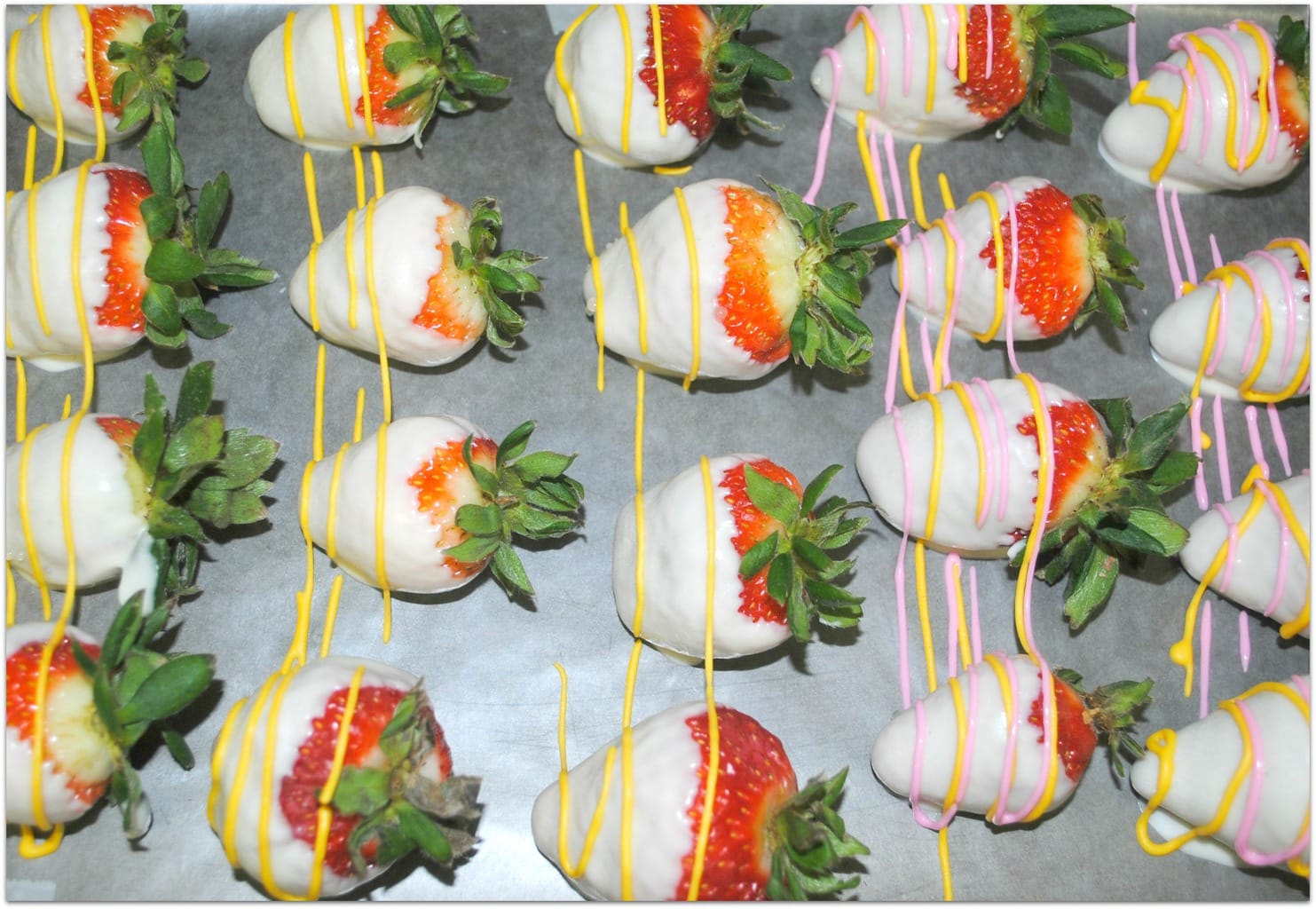 decorating chocolate covered strawberries