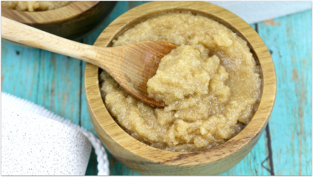 Doesn't the thought of a coconut brown sugar scrub just make you want to head right to the shower? 