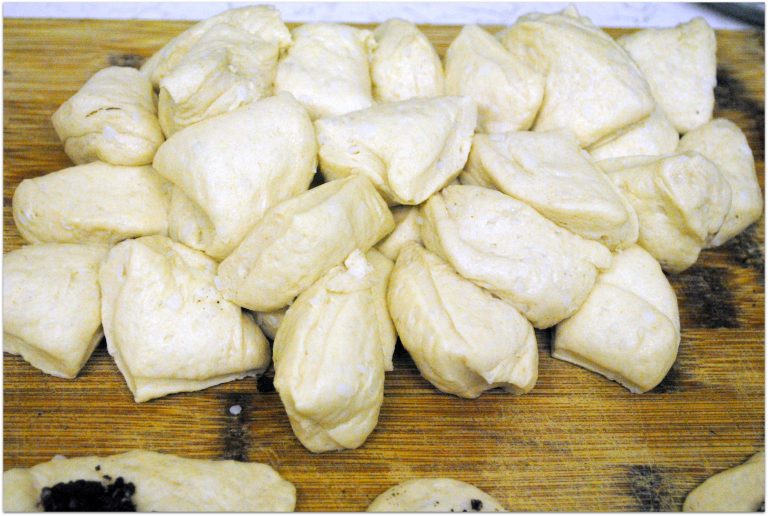 How to Make Monkey Bread with Oreos Food Fun & Faraway Places