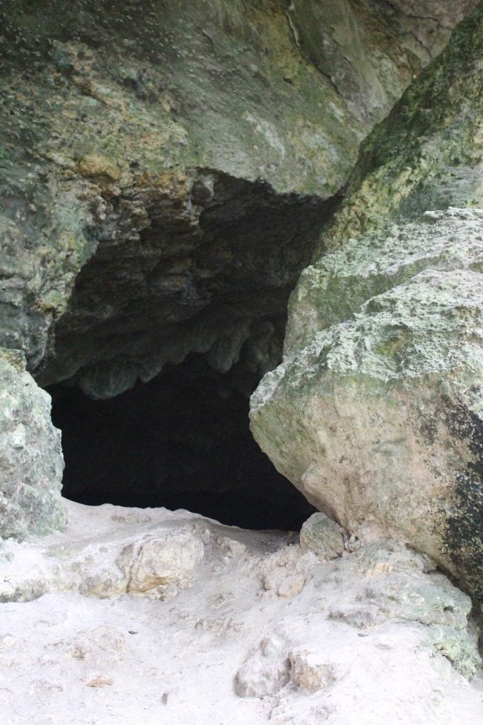 before you reach the real attraction, the Window Cave. 