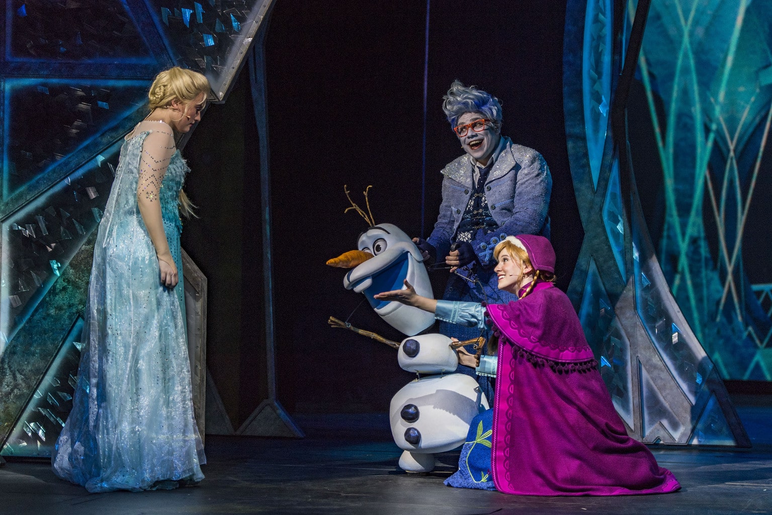 Earlier this month I had the honor of attending Frozen, A Musical Spectacular aboard the Disney Wonder. I have to say I was amazed!