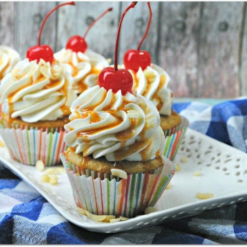 The thought of a Butter Pecan Cupcake sounds so delicious, doesn't it? Most of us had butter pecan the first time in ice cream form. It is still my mom's favorite ice cream!