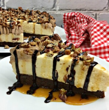 Who could have the willpower to say no to turtle brownie cheesecake? You've no doubt seen it if you've been to the Cheesecake Factory. All that ooey gooey goodness.