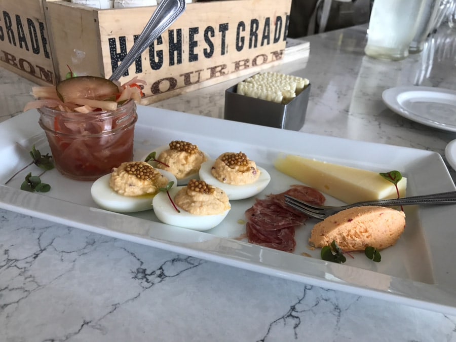 Last month when I spent some time in the Wilmington Beaches area, I was invited to experience the Carolina Beach Tasting History Tour. If you're a foodie like me, this is the perfect activity for an afternoon in Carolina Beach.