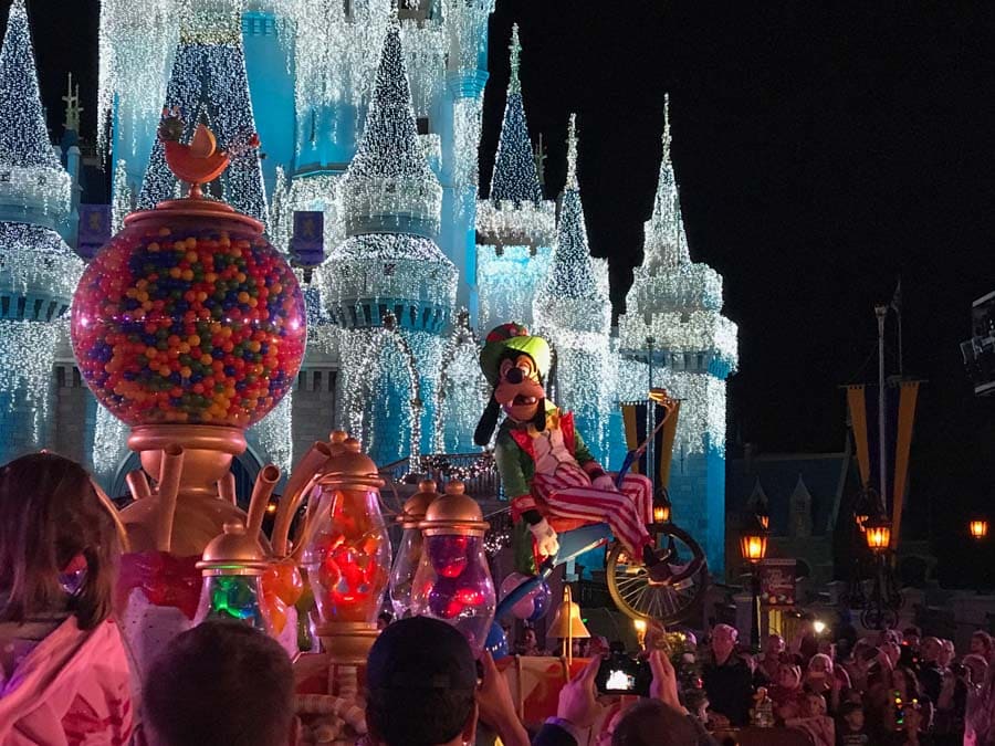 As I just took my girls to Disney World, I wanted to share my top 5 reasons you'll love Mickey's Very Merry Christmas Party. This wasn't my first time attending, but I will say this year was the best I've been to yet!