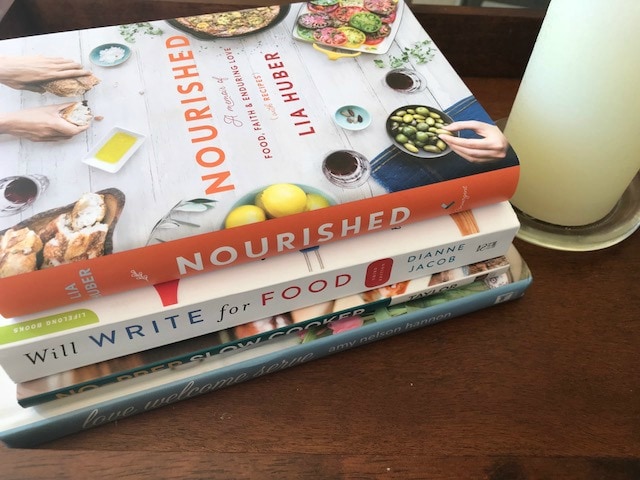 Wondering what to get the food lovers in your life for Christmas, birthday, or special occasion? I am a serious foodie. When I say that, I don't just mean I love to eat food.