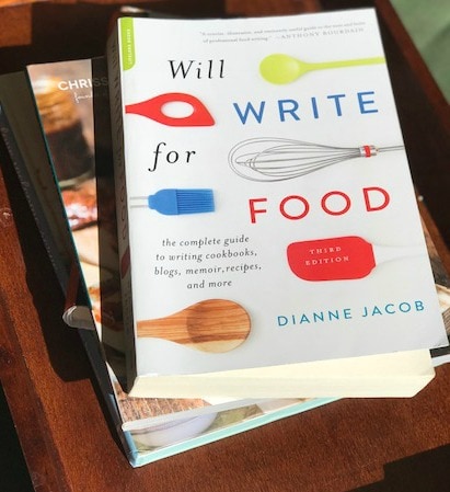 Wondering what to get the food lovers in your life for Christmas, birthday, or special occasion? I am a serious foodie. When I say that, I don't just mean I love to eat food.