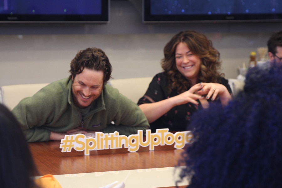 The series premiere of Splitting Up Together is tonight from 9:30-10:00 p.m. EDT on The ABC Television Network. I'm betting you've seen the hilarious commercial about this hilarious new show. Yes, it's as funny as it looks!