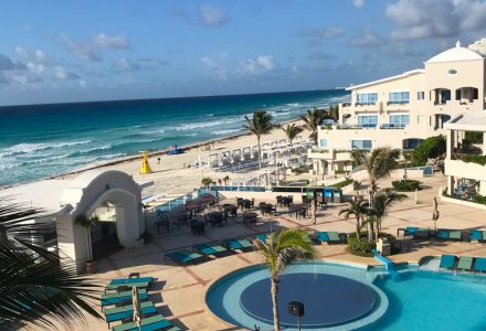 6 Reasons to Choose a Cancun All-Inclusive Family Resort