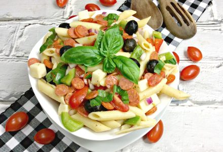 Delicious Pizza Salad Recipe