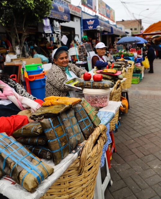 Looking for things to do in Lima Peru? If you're visiting Peru, you will probably fly into Lima. The key is to spend at least a few days there exploring.