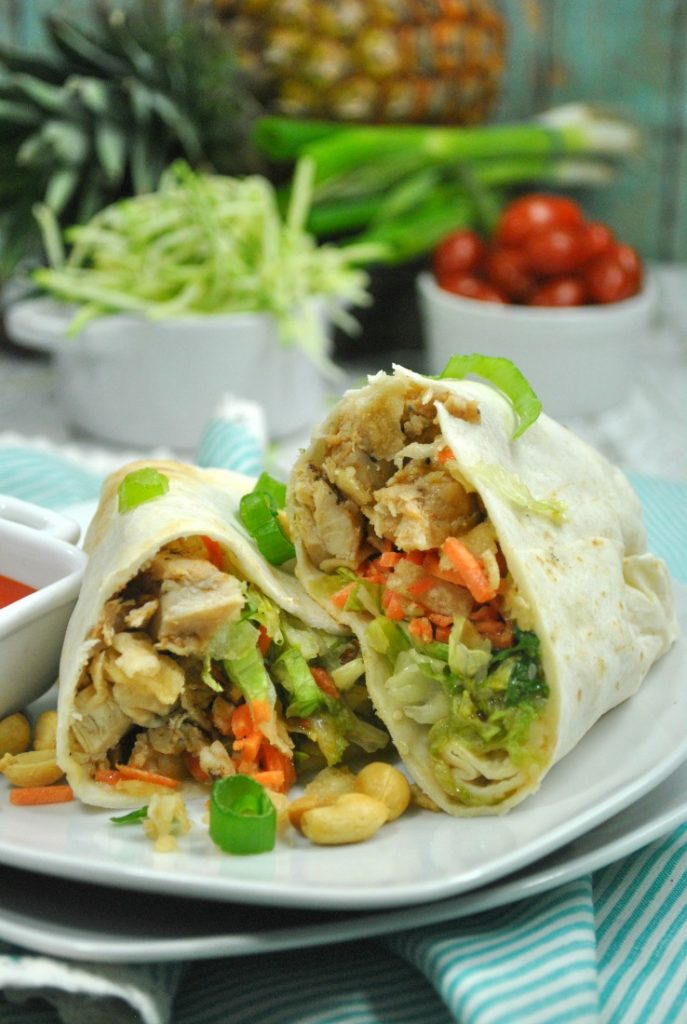 You are going to fall head over heels for this new Weight Watchers Thai Chicken Wrap recipe! 