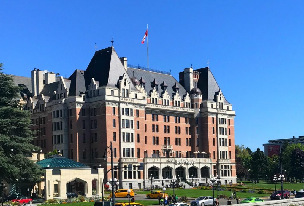 You have a lot of choices when it comes to staying in this capital city of British Columbia located on the southern end of Vancouver Island, but the amenities, service, and history of the Fairmont Empress will win you over again and again.