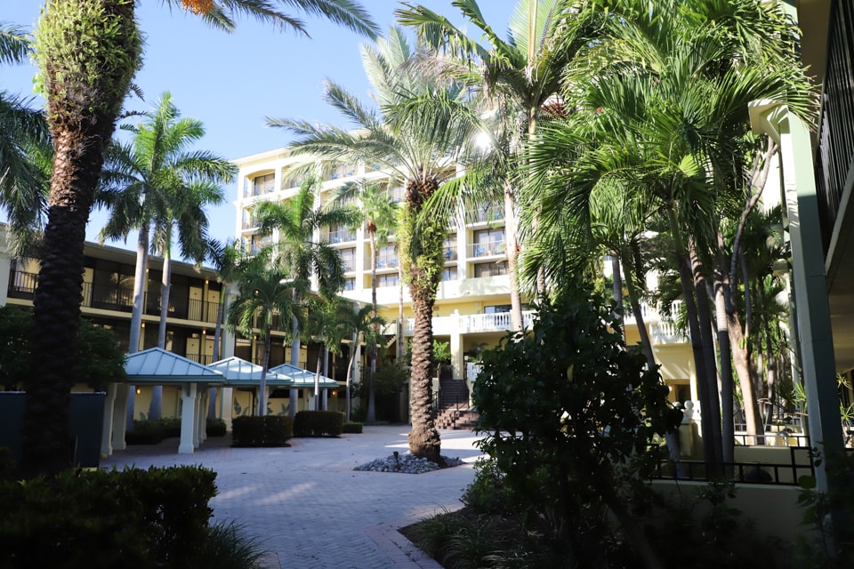 When planning an easy vacation in St. Petersburg, Florida, Sirata Beach Resort is the perfect location, and the amenities are fabulous.