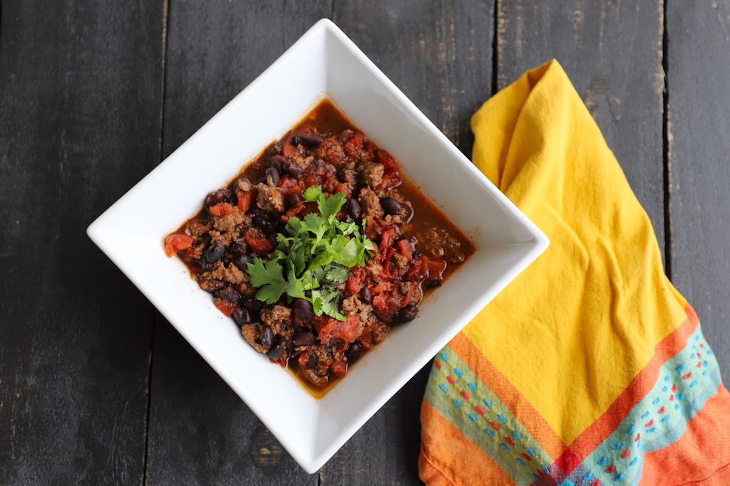 This Weight Watchers Slow Cooker chili is a perfect addition to your fix it and forget it recipe collection! Don't you love the feeling of putting everything in that slow cooker and letting it do the work for you?