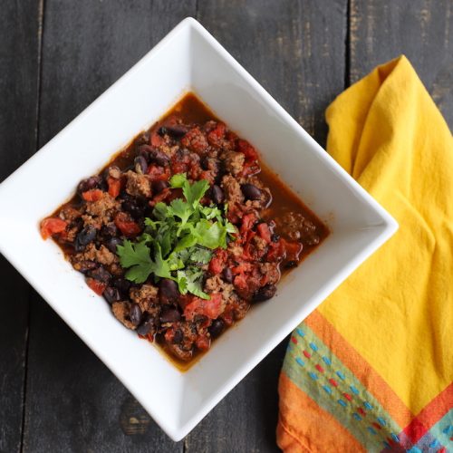 This Weight Watchers Slow Cooker chili is a perfect addition to your fix it and forget it recipe collection! Don't you love the feeling of putting everything in that slow cooker and letting it do the work for you?