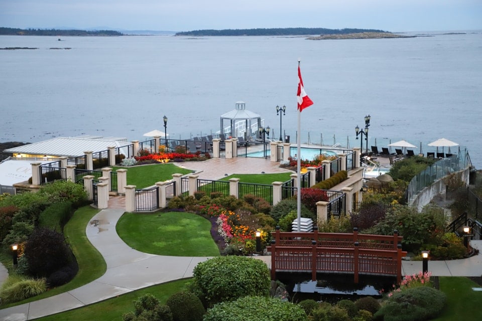 24 Hours in Oak Bay