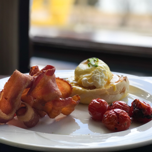 Most people don't expect to find amazing food on a Canadian Rockies train, but for Rocky Mountaineer, the gourmet food is a huge part of the journey.