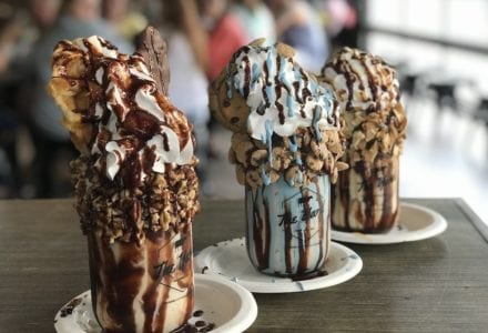 Looking for some things to do in Panama City Beach, Florida? This complete guide has all the best places to eat including Instagrammable spots!