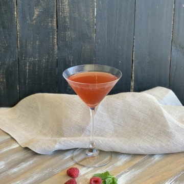 It took some experimenting to create this French Martini recipe, but it was so worth the effort! This might just be your new favorite cocktail!