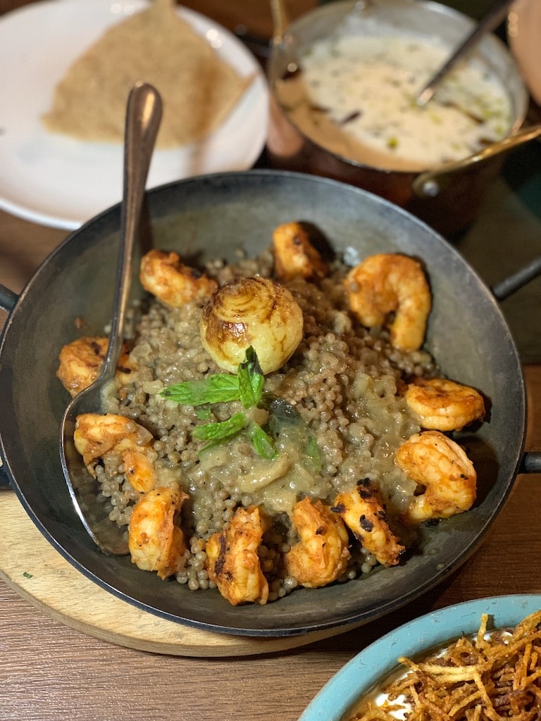 There are so many great restaurants in Amman, Jordan, I thought I'd help you with the decision making process. Who else loves Middle Eastern food?