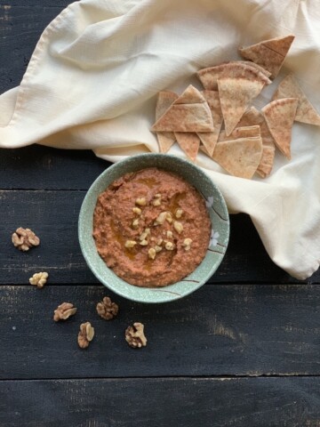 I'm finally sharing the red pepper dip recipe I fell in love with while I was in Jordan. Such a simple recipe, but so full of flavor and nutrition!