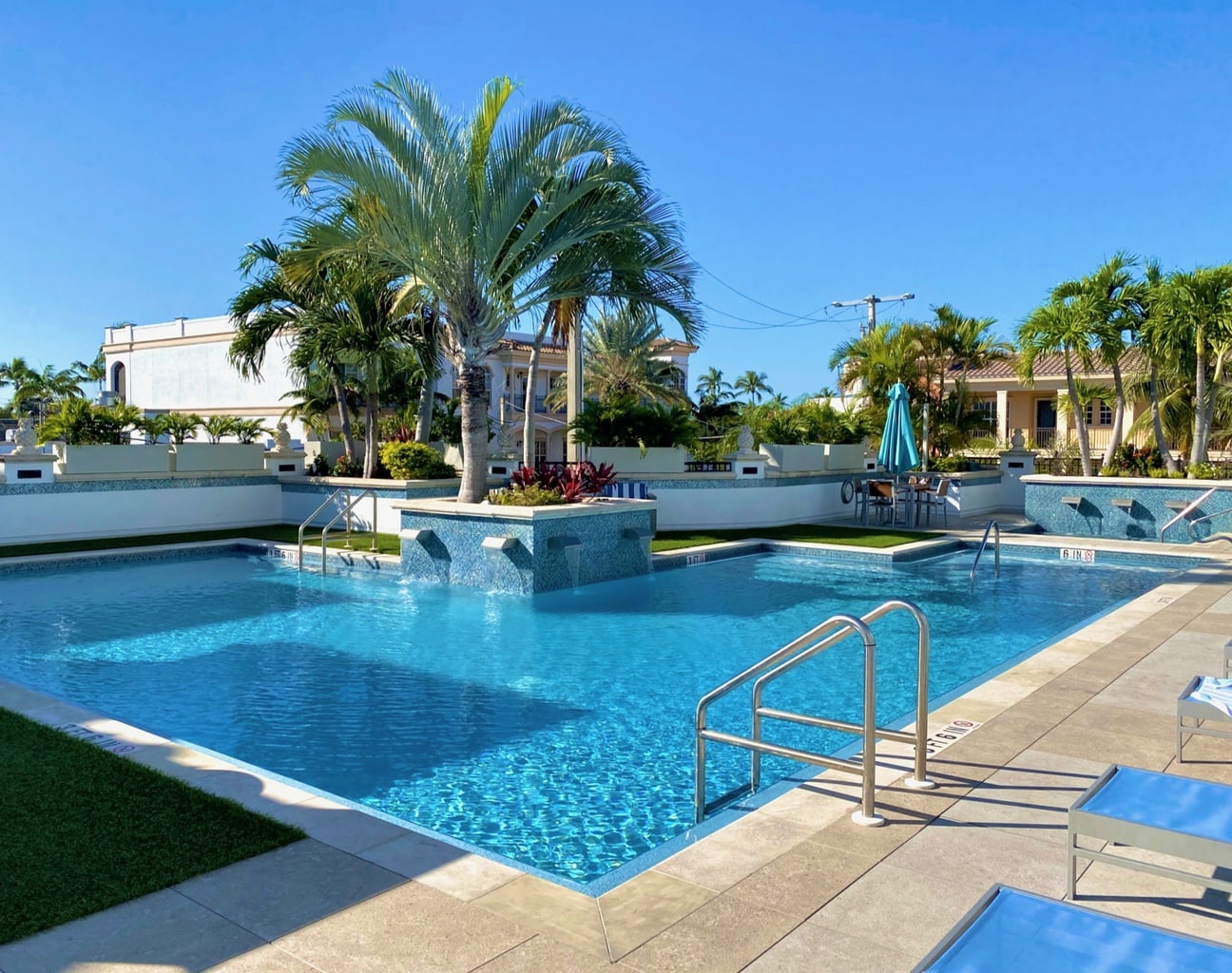 luxury hotel naples florida pool area