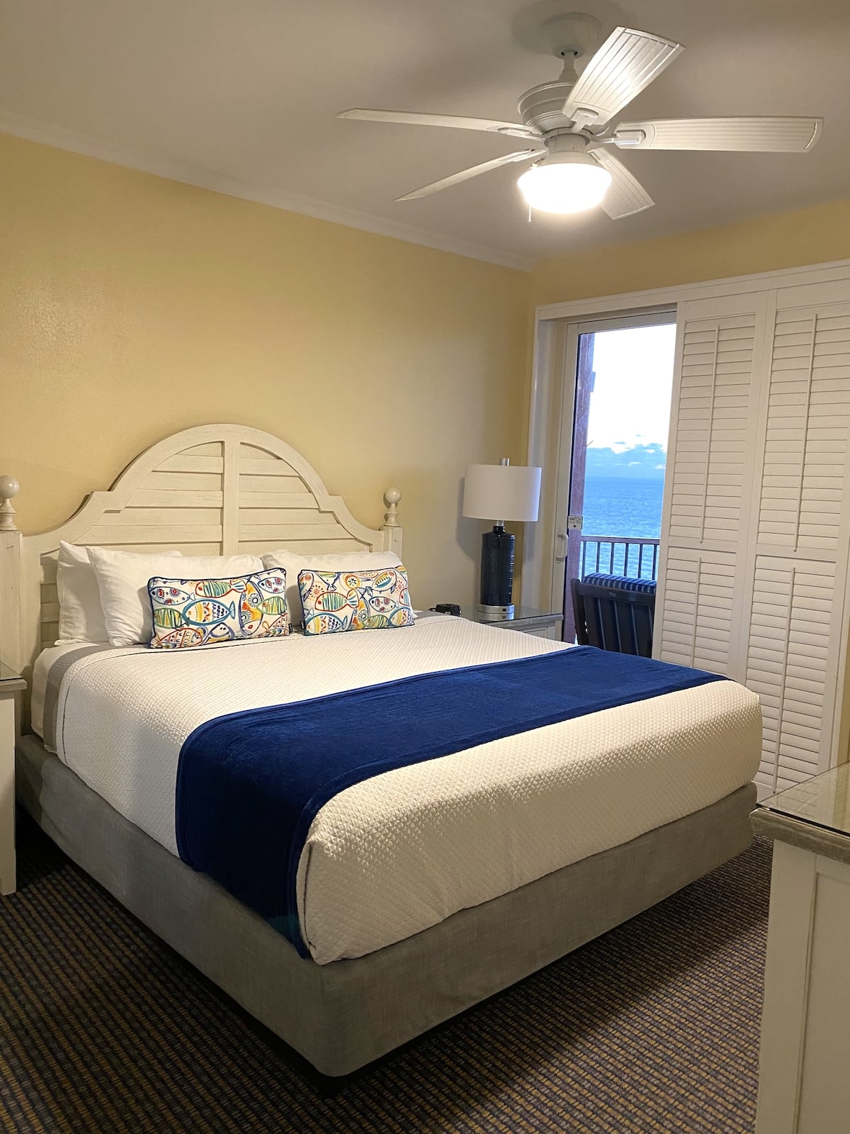 Pink Shell Beach Resort bedroom