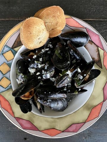 These drunken mussels are from Penn Cove in Whidbey Island.