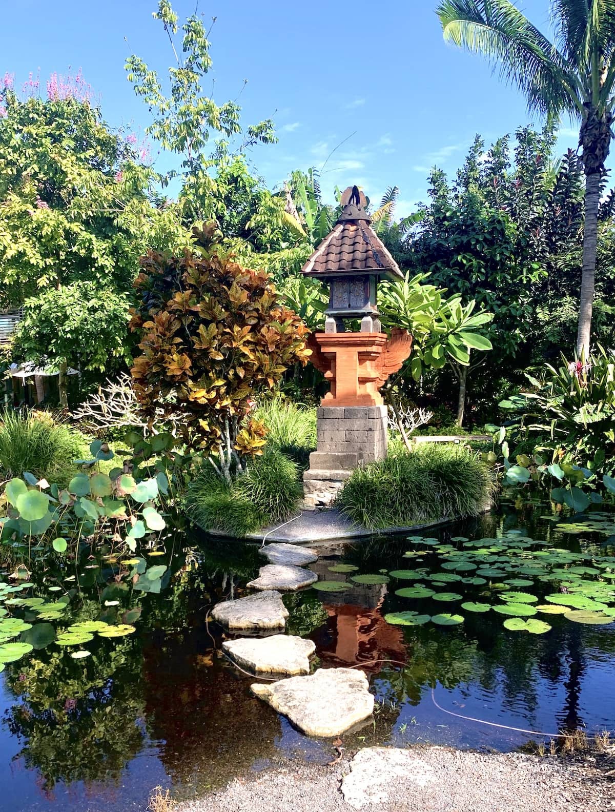 Naples Botanical Gardens is one of my favorite things to do in Naples.