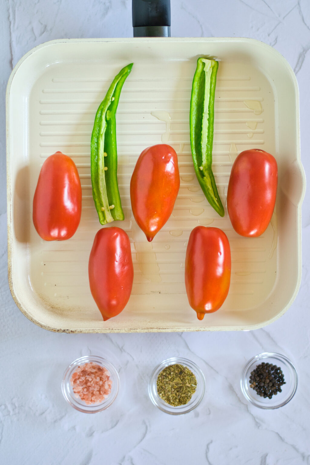 Authentic Mexican Salsa Recipe with Fresh Tomatoes - Food Fun & Faraway ...