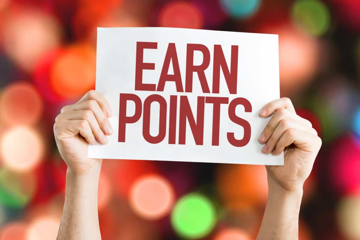 Sign reading Earn Points.