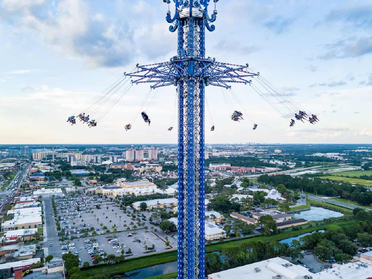 Orlando StarFlyer swings.