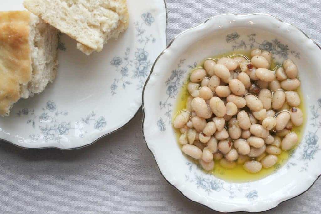 White bean dip with bread.