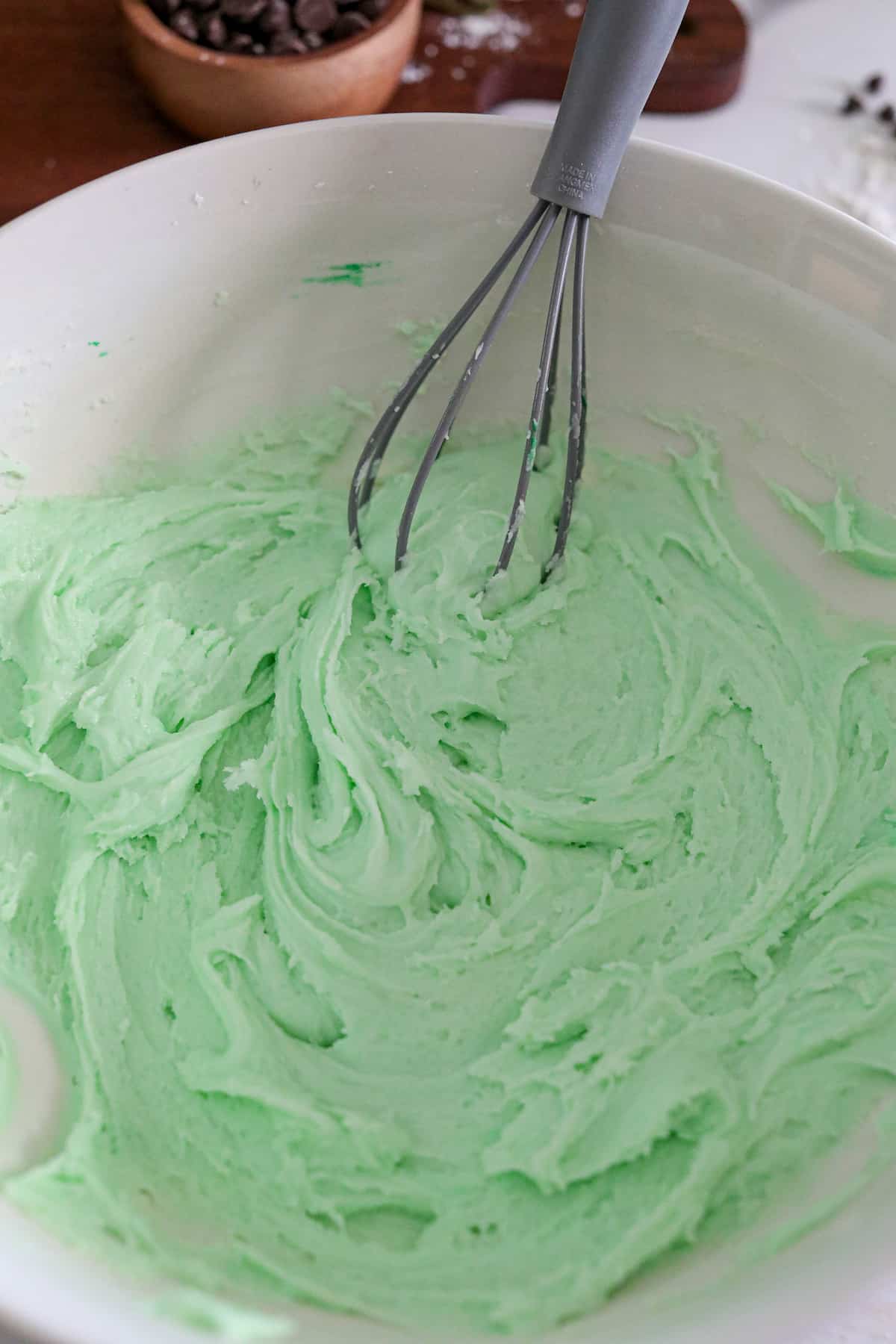 Green buttercream filling.