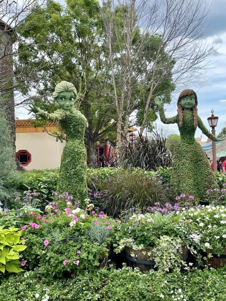 Ana and Elsa at Epcot Flower and Garden Festival