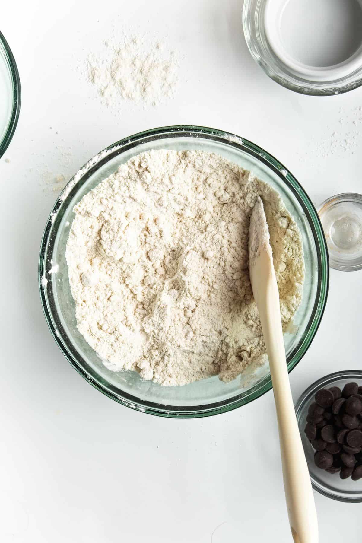 Glass bowl of flour.