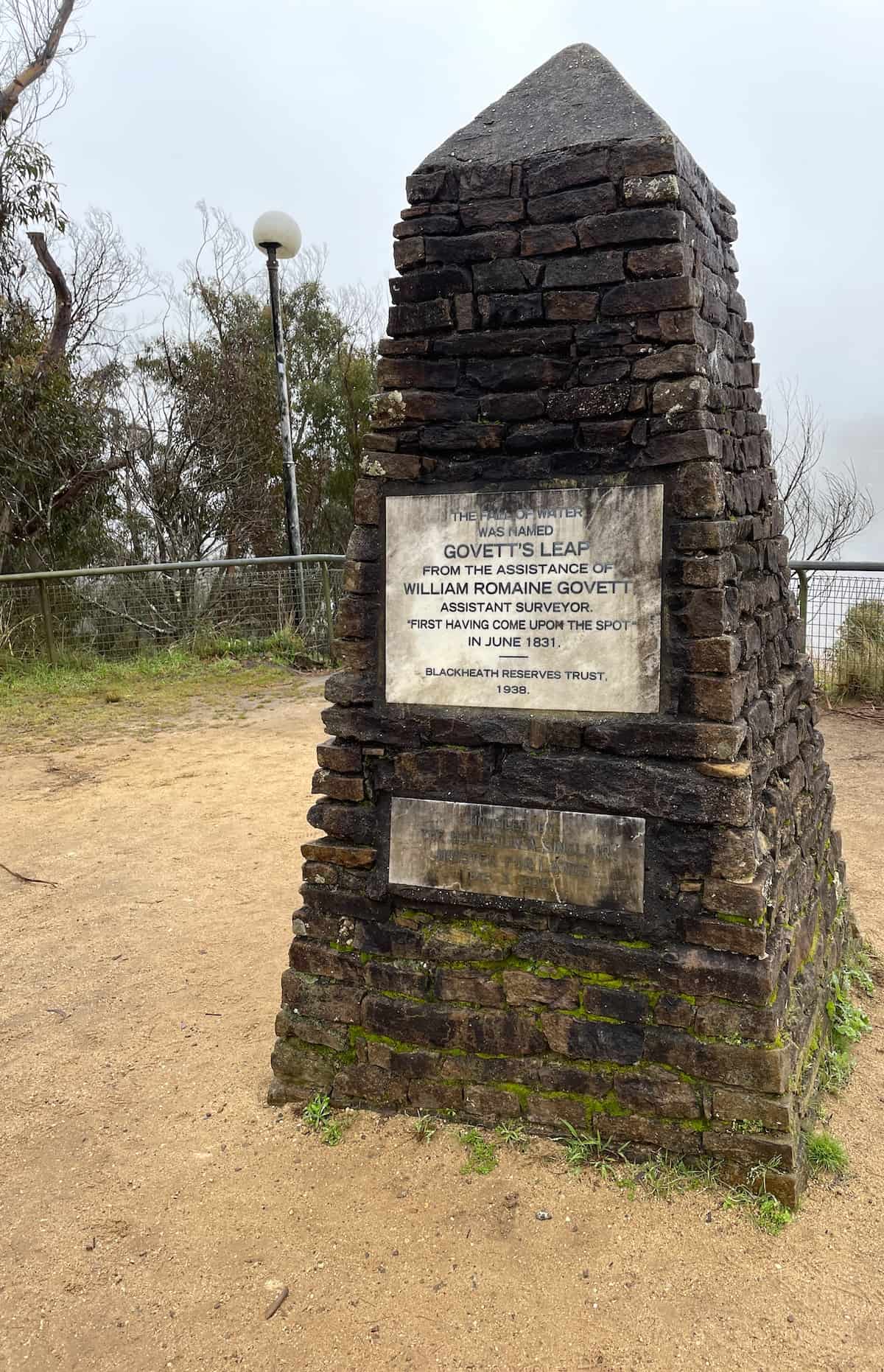 Govett's Leap obelisk.