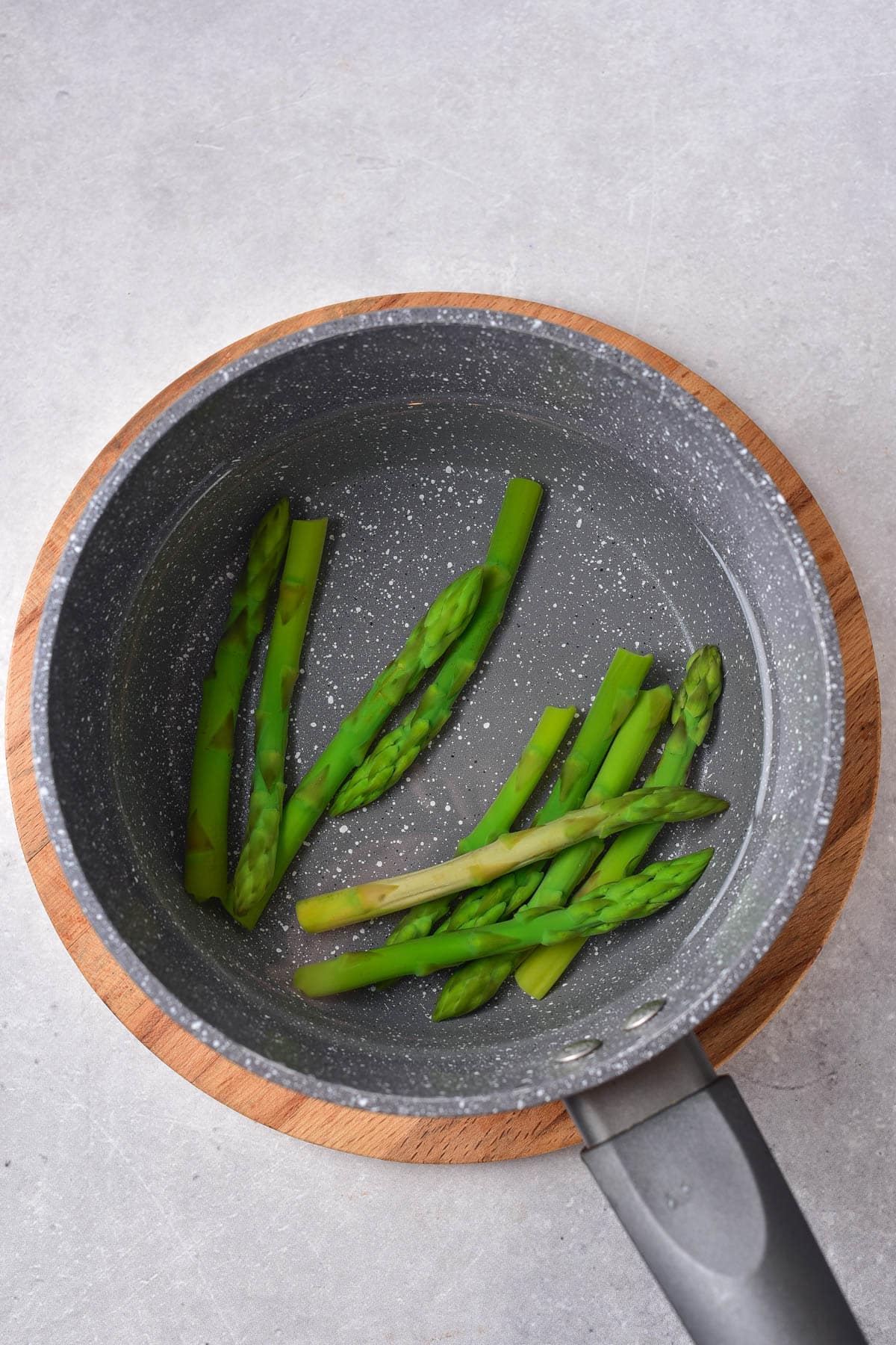 Pot with asparagus.
